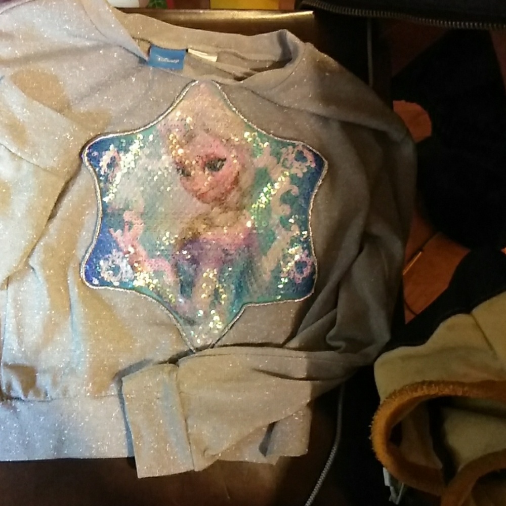 Kids Disney shirt size m 7/8